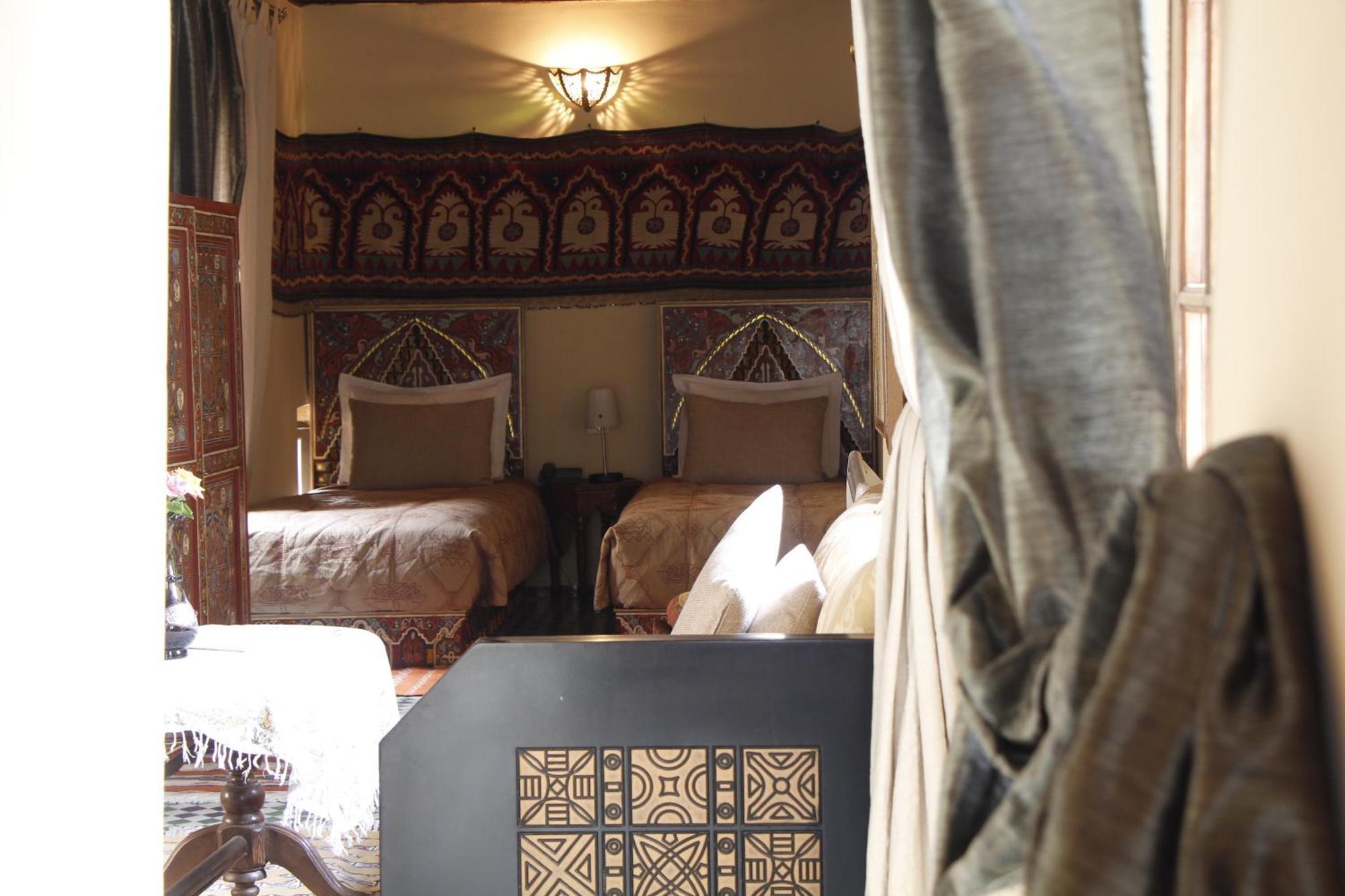 Riad Les Remparts De Fez Habitación foto